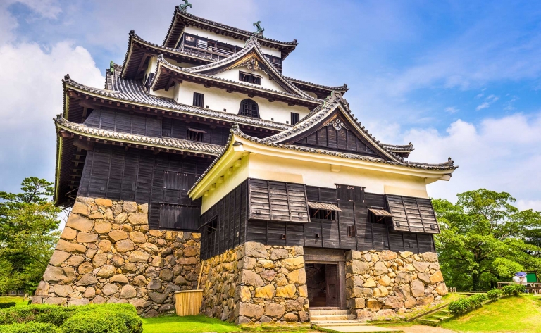 Matsue : constraste saisissant entre château et canaux